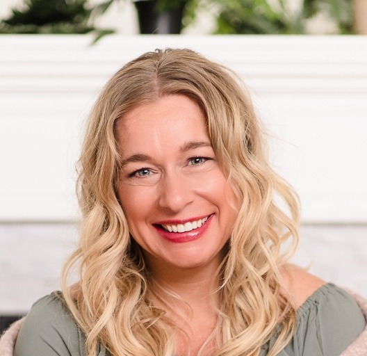 Dawna Campbell headshot