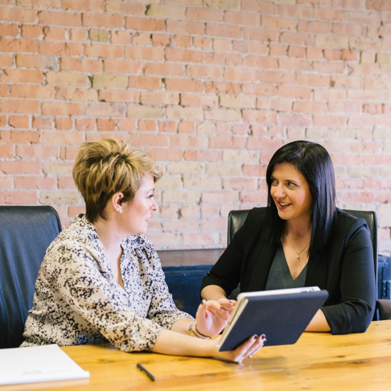 thought leader mentoring a small business owner